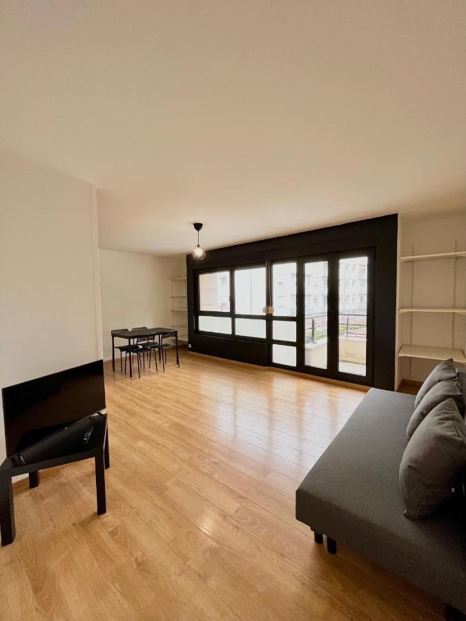 Ponsardin- Appartement Avec Balcon Et Parking Reims Exterior photo